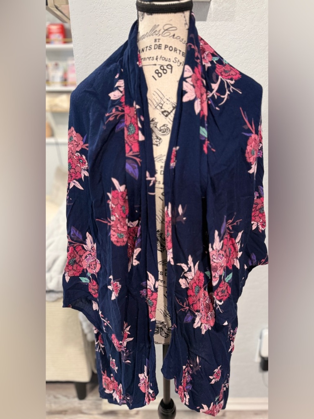 Patrons of Peace Small Boho Floral Kimono Cardigan Navy Pink Flowy Open Front - Picture 2 of 7
